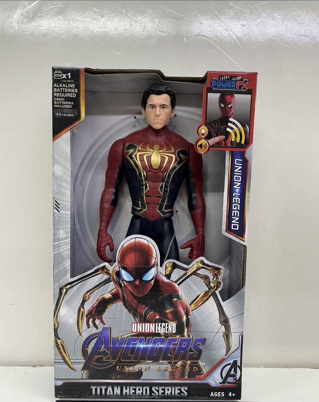 Spajdermen avengers pokretna igračka 30cm